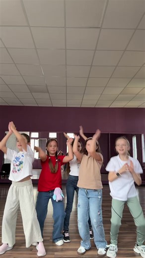 🎀 TiGi Dance 🎀 (@tigidance)’s videos with son original - FRENCH FUSE