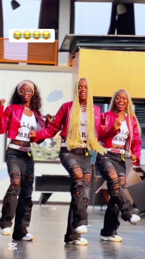 Dancing Vibes with Viola: Join the Dance Challenge