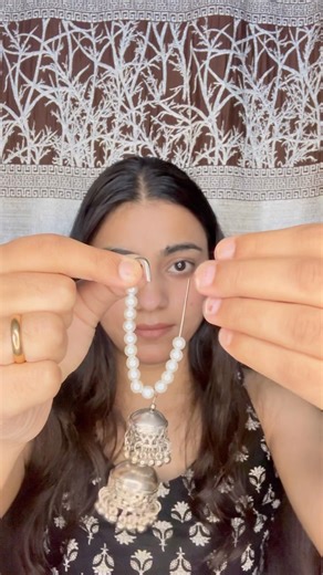 Safety pin hack✨ #dgirls #goesviral #trendingshorts #shortsvideo #earrings #viralvideo #shortsvideo