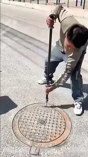 Prying Perfection: How Lever Mechanics Simplify Urban Repairs