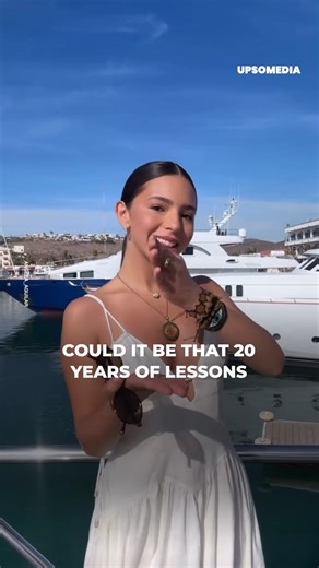 Ángela Aguilar says that no one should sing if they don’t know how to do it well, but after hearing her opera, we’re the ones who want to stop listening! 🤡🎭 | Rosa