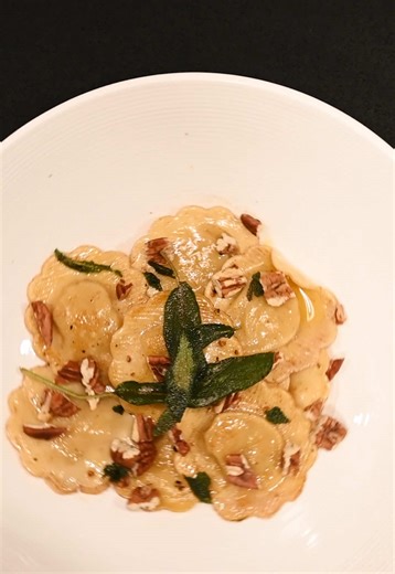 Here's a meal plug: Shop Woolies Eat In deals and get easy and convenient meals at exceptional prices! #WooliesEatIn