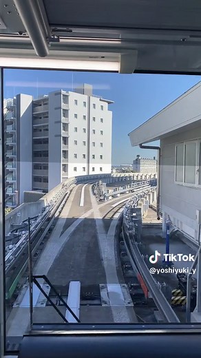 横浜シーサイドライン 金沢八景駅〜新杉田駅迄乗車😌1日乗車券で、野島公園 海の公園 八景島シーパラダイス 横浜ベイサイドマリーナ ブランチ横浜南部市場を楽しめて680円👍シーサイドライン 舎人ライナー ゆりかもめ に似てるね😃金沢八景駅〜八景島駅迄の前面展望＆車窓。#横浜シーサイドライン #2000型48編成 #シーサイドウェーブ #金沢八景駅 #野島公園駅 #海の公園柴口駅 #八景島駅 #柴口このみ