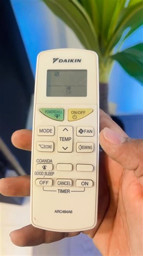 Standard cooling system on Instagram: "Daikin air conditioning inverter model F3 erro showing that’s mean Daikin AC F3 error signifies the outdoor unit’s discharge pipe is overheating, usually from low refrigerant (gas leak), a clogged refrigerant line, a dirty condenser, or a faulty discharge temperature sensor (thermistor) #actechnician😎‼️ #instagram #instagood #trending #reels #instagramreels #reelinstagram❤️"