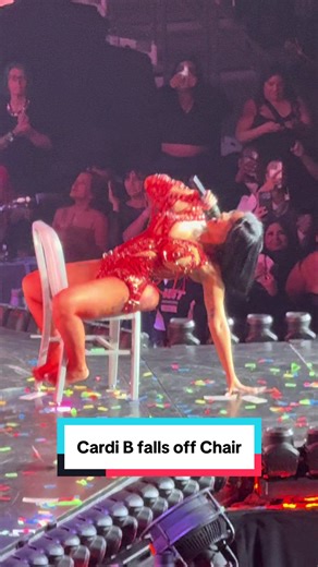 Cardi B falls off chair, blames government 😂.. she’s so funny #cardib #littlemissdramatour @Cardi B