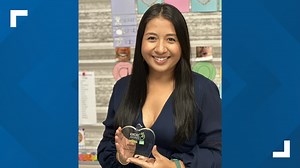 Jessica Gonzales wins KENS 5 EXCEL Award for Alamo Heights ISD