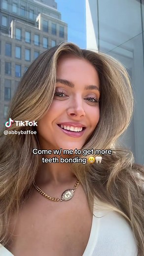 Teeth Bonding Process: Obsessed with the Coolest Dental Procedure!