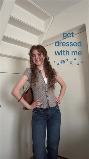 The top underneath the blouse is definitely better then without:)🫧🫐🤍#ootd #outfit #outfitinspo #getdressedwithme #cuteoutfits