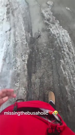 and my backpack was unzipped😭😭😭😭