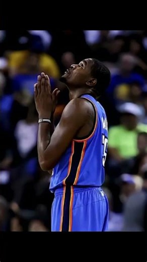 Shooting my Shot With the Huzz #shorts #stephencurry #rizzapp #basketball #viral#rizz