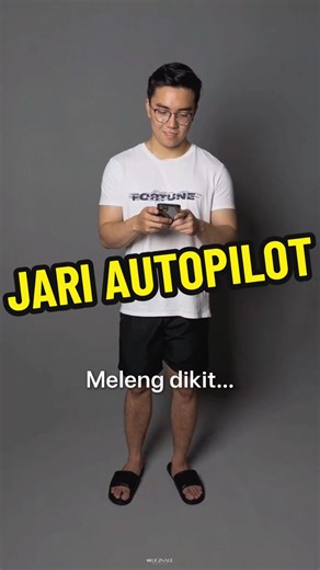 Waspada jari auto pilot. Karena berbahaya bagi dompet , Gents🤣 #SayNoToFakes #jakethoodie #jaketkeren #jaketpria #hoodieganteng #gayaditiktok