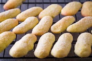 How to make homemade ladyfingers