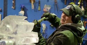 World renowned ice artist carves out his own niche in Medina
