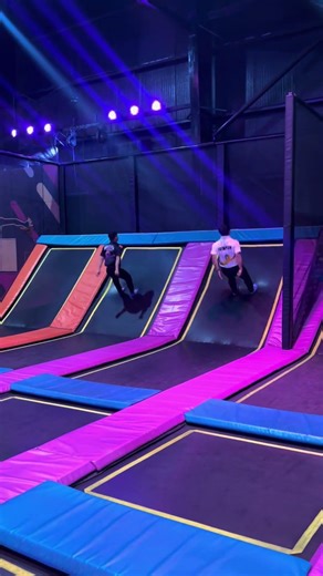 The international flip on the trampoline #viral #trampoline #growth #reel