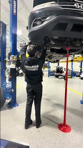 Axle seal replacement on a Honda crv