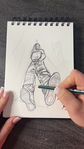 Perspektive Zeichnen Tutorial mit Bleistift | Künstlerin zeigt perfekte Zeichentechnik