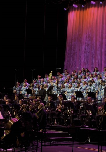 Mana Moana 2025 — what a show! 👏🏽 From the classics to the fresh new additions, the crowd was loving every moment! Big malo lava to @signaturechoir and @New Zealand Symphony Orchestra for another unforgettable night! 💙 #ManaMoana2025 #PacificPride #fiji #tonga #samoa #fyp #nz
