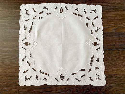 Vintage Square Table Doily 15"/38cm No Defect, Machine Embroidery Cutwork, Floral Placemats, Coffee Table, White Coaster Vase or Figurines - Etsy UK