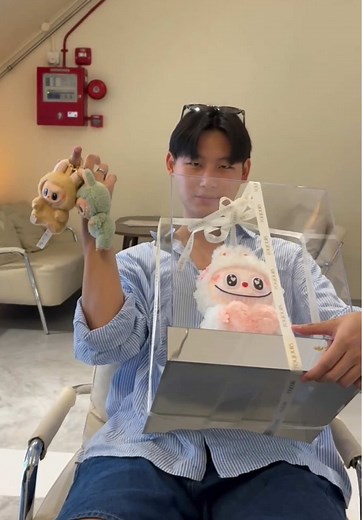 Happy Birthday Wishes for Him: Celebrate with Style