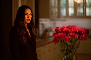 Megan Fox with Red Roses Rare Gallery wallpaper