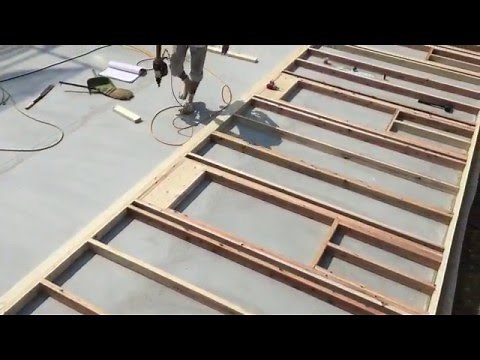 2×4(ツーバイフォー)工法 壁パネル製作から壁パネルが起き上がるまで