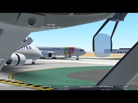 Flying multiplayer Infinite Flight Simulator