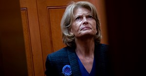 Alaska Sen. Murkowski announces 2022 re-election bid, setting up fight with Trump