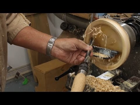 Demonstrations in Woodturning August 2023 with Sam Angelo