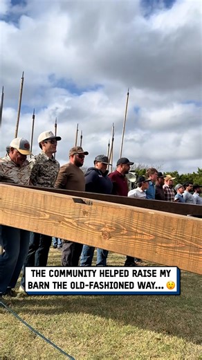 Raising a barn the good old fashioned way 😮💪 #farming #construction #building | UNILAD Tech