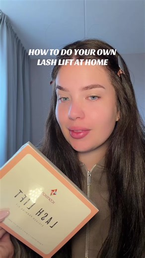 How to Do Your Own Lash Lift at Home