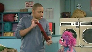 Watch Sesame Street Season 39 Episode 3 - Sock Chaos at the Laundromat