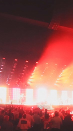 VIVA M5LV! 💫 We’ve just announced new dates for our Las Vegas residency, March 7-22 2025. Get your tickets now! | Maroon 5