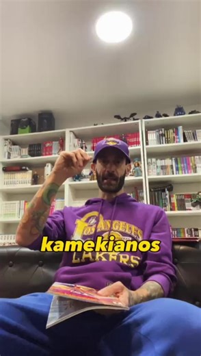 ✨🌀 LA MAGIA VUELVE A DESPERTAR 🌀✨ Después de perder sus poderes… el Hechicero Supremo debe empezar desde cero. Así arranca Doctor Extraño: Asgard #1, el reinicio de la colección que redefine el destino del Maestro de las Artes Místicas. Sin su magia. Sin su título. Sin certezas. Stephen Strange viaja a Asgard en busca de respuestas… y de una oportunidad para recuperar lo que perdió. Pero en el reino de los dioses nórdicos, la magia no se concede fácilmente ⚡ 🔮 Un Doctor Extraño vulnerable 🌩️