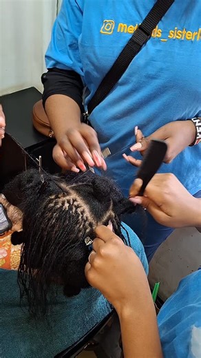 Methods Sisterlocks salon on Instagram: "sisterlock installation is from 10k,,,, retie is 3k only welcome all 🙏😍🥰#explore #foryou #fyppppppppppppppppppppppp methods"