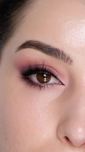 Ashley | Soft Simple Subtle Pink Smokey Eyeliner Eyeshadow look Full tutorial on my youtube Products used @hudabeautyshop cool matte obsessions... | Instagram