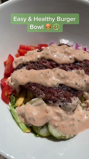 An easy and healthy meal idea for a busy weeknight! 🥗🍔 #BUBBA #healthyliving #easyrecipes #healthyrecipes #burger