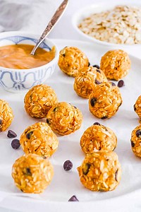 Healthy No-Bake Peanut Butter Bliss Balls