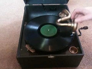 Jimmie Rodgers - Waiting For A Train 78rpm