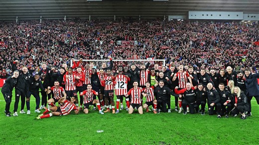Sunderland mock Newcastle with selfie on the pitch after 1-0 win