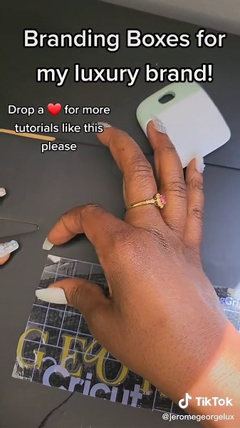 Branding Boxes for my luxury brand!