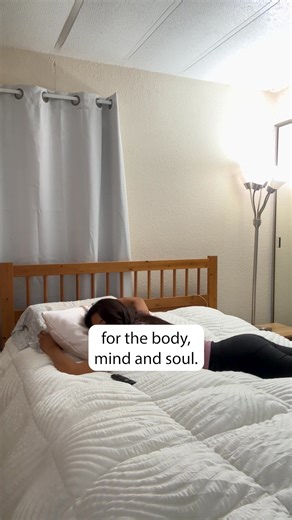 Rescue your sleep! The Moon Cloud converts your existing mattress into a premium pillow top experience. 🥱 | Moon Pod