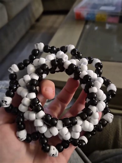 Create Skull Mandala Cuff in Simple Steps