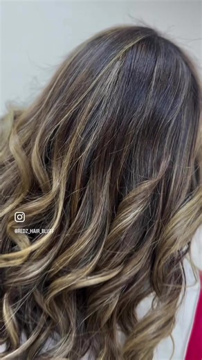 Installation of weft extension Stylist: Tanielle WhatsApp us on 0637515222