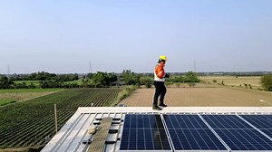 Solar Energy Engineering Team On Roof Stock Footage Video (100% Royalty-free) 3438590183 | Shutterstock