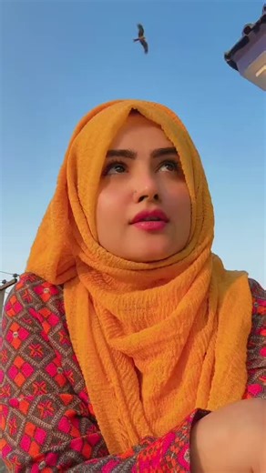 supports🙏🏼ham #batoolpoetry