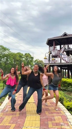 Lal Lal Colour Chi Bangadi Dance Steps Ft. Bhumika Singh | Lal Lal Colour Ki Bangadi Song | Bangles