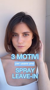 Perché amiamo così tanto il nostro balsamo leave-in? 1. Se hai i capelli fini, grazie al balsamo leave-in non dovrai preoccuparti di appesantire i capelli, perché è leggero e ti basterà nebulizzarne un po' sulle punte per ottenere l'effetto desiderato. 2. Se hai i capelli corti, il balsamo tradizionale potrebbe rubare del volume alle tue radici, con il leave-in non dovrai temere di questo. 3. Risparmierai tempo! Spesso i balsami tradizionali richiedono un tempo di posa di almeno un 10 minuti e s