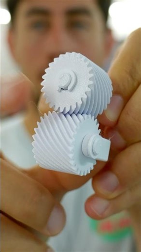 Gears that mesh on perpendicular axes 🤯