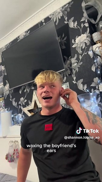 Waxing Ears: A Fun Couple Experience