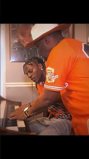 Speed's Dad Plays his famous song in front of him! 🤣